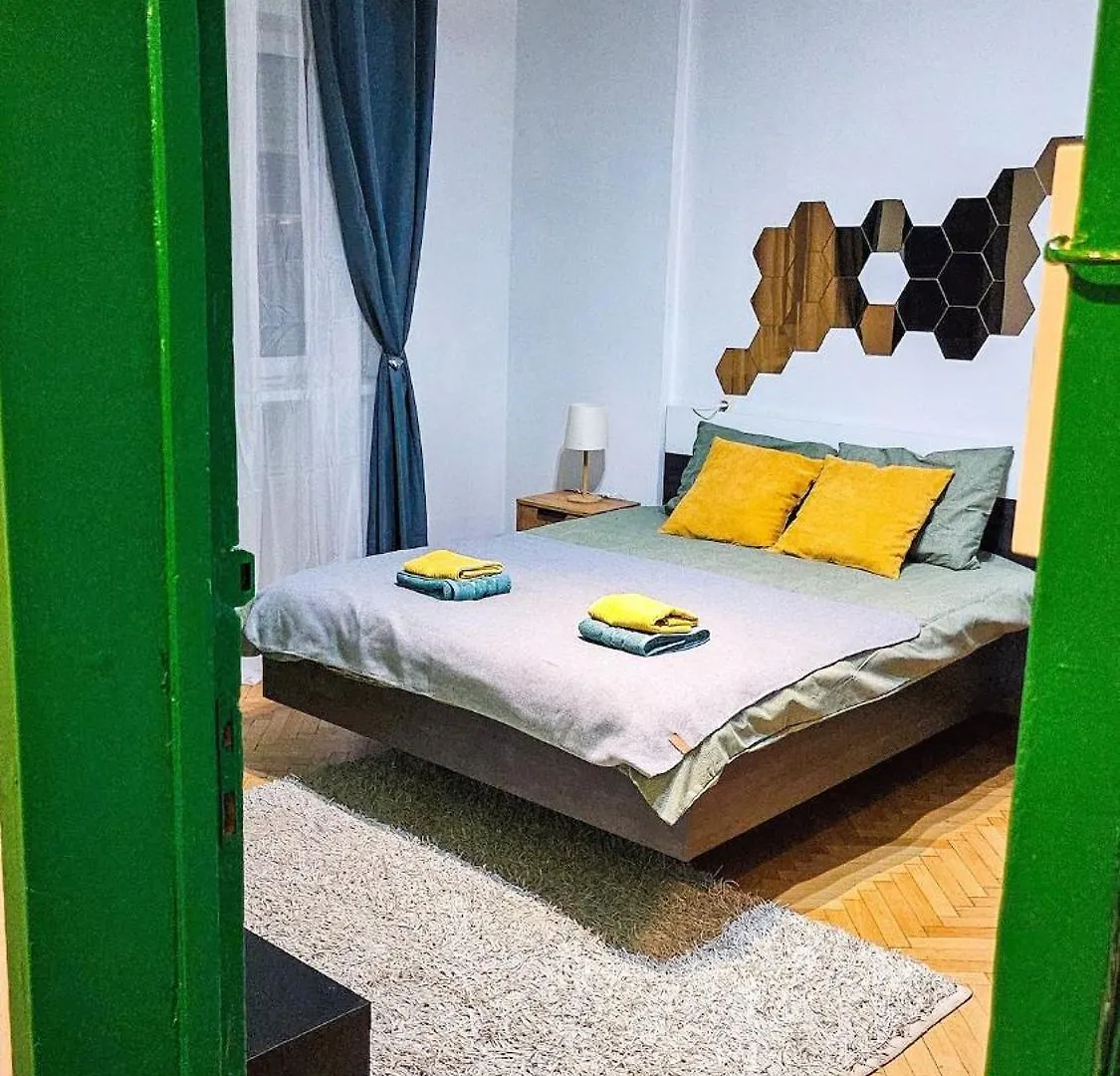 Apartment Downtown Condo National Theatre, University Square Bucharest