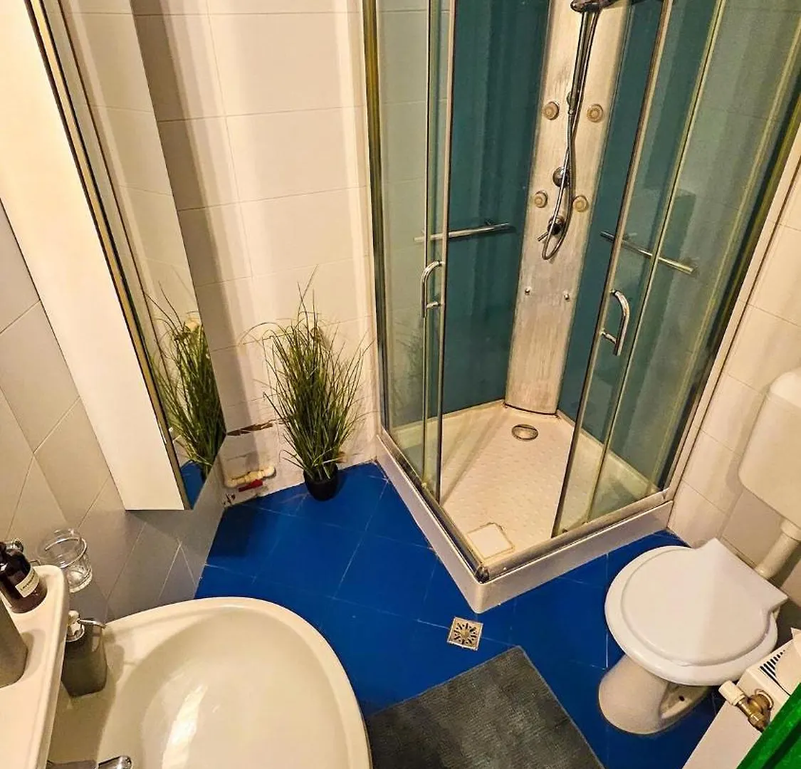 Downtown Condo National Theatre, University Square Bucharest Apartment